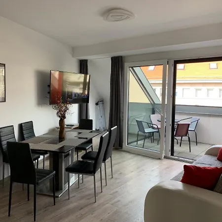 Apartment Diamond